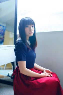 9总全国探花白色衣服